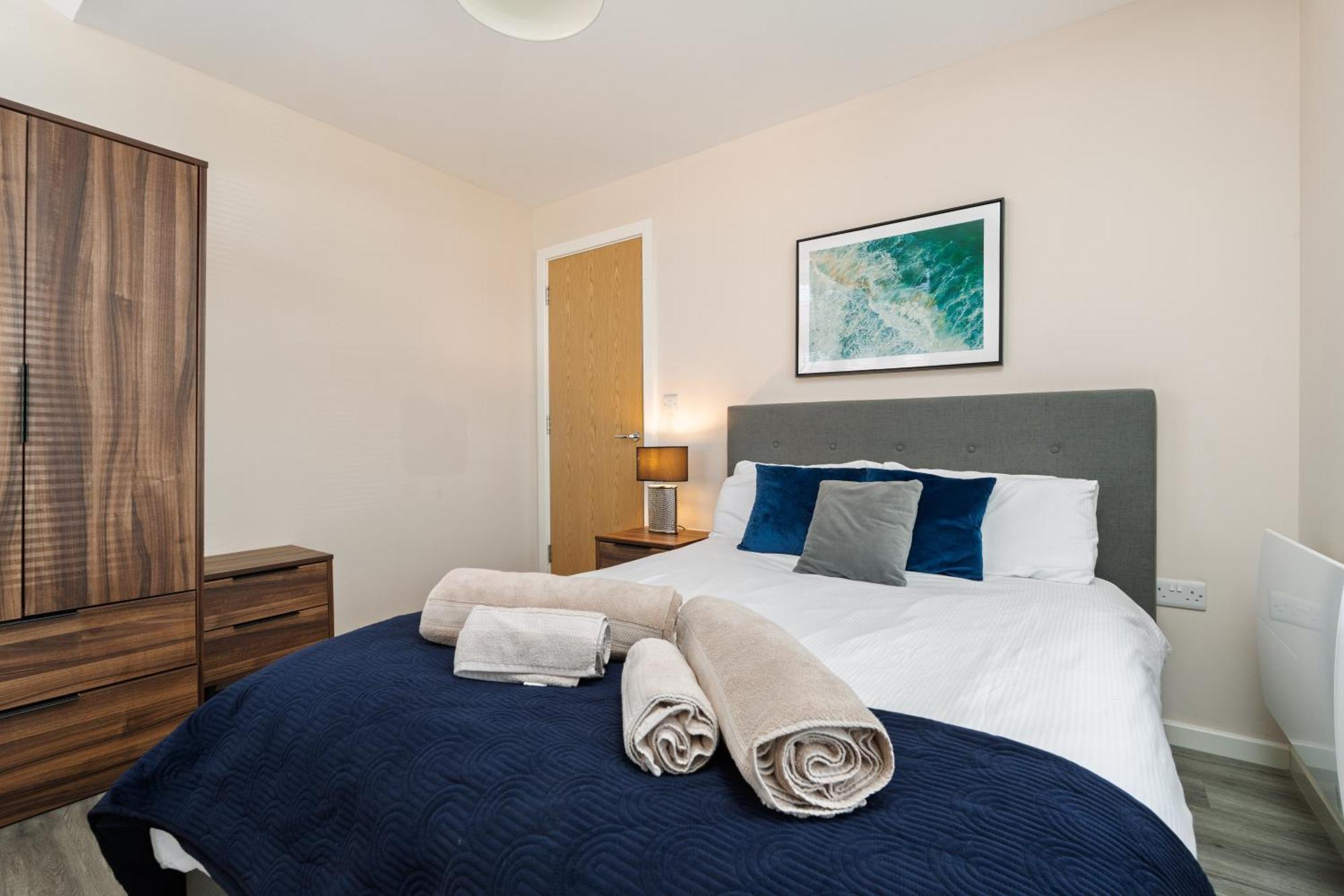 With 2 Parking Spaces! Apartment Manchester