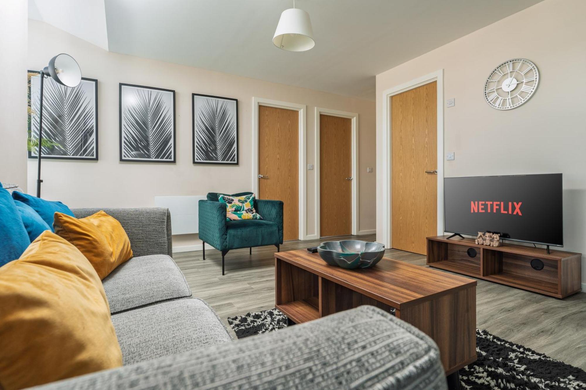 With 2 Parking Spaces! Apartment Manchester